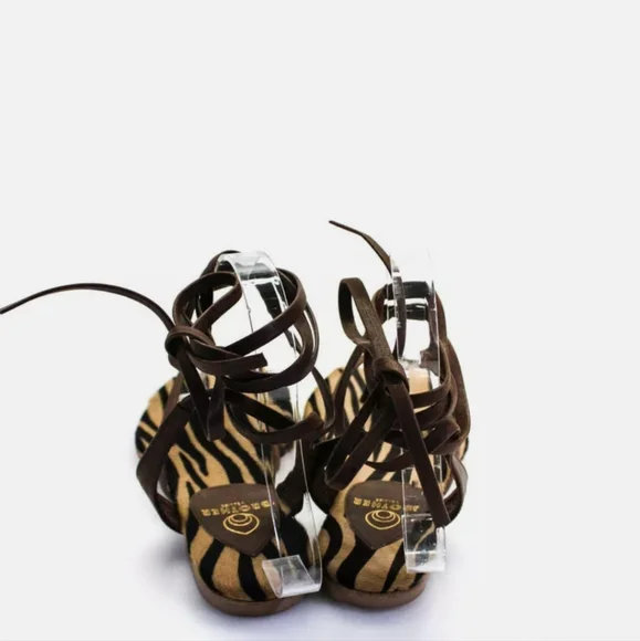 NWT Brother Vellies Brown zebra print thong sandals size 5 - Picture 3 of 8